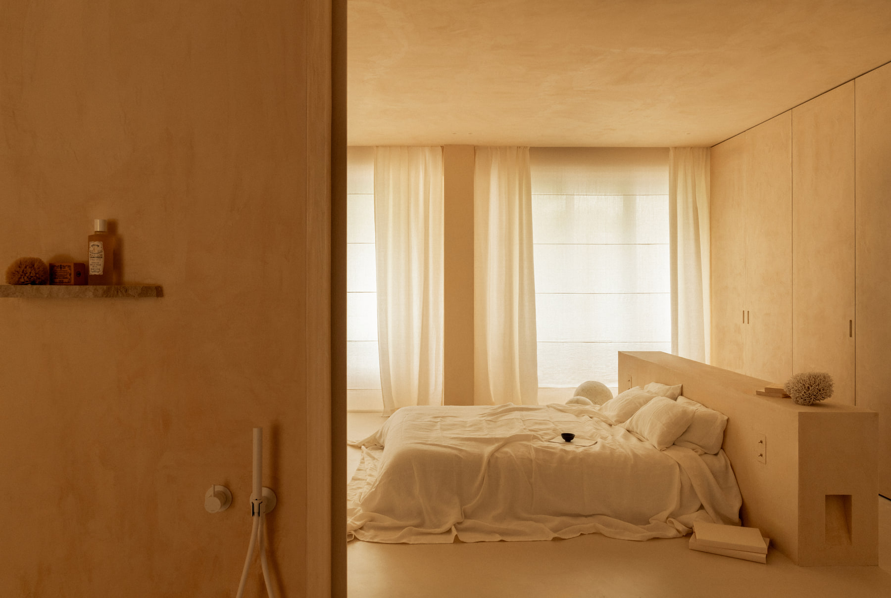 L’Imparfait by Guillaume Alan — bedroom with linen curtains, apartment in Paris