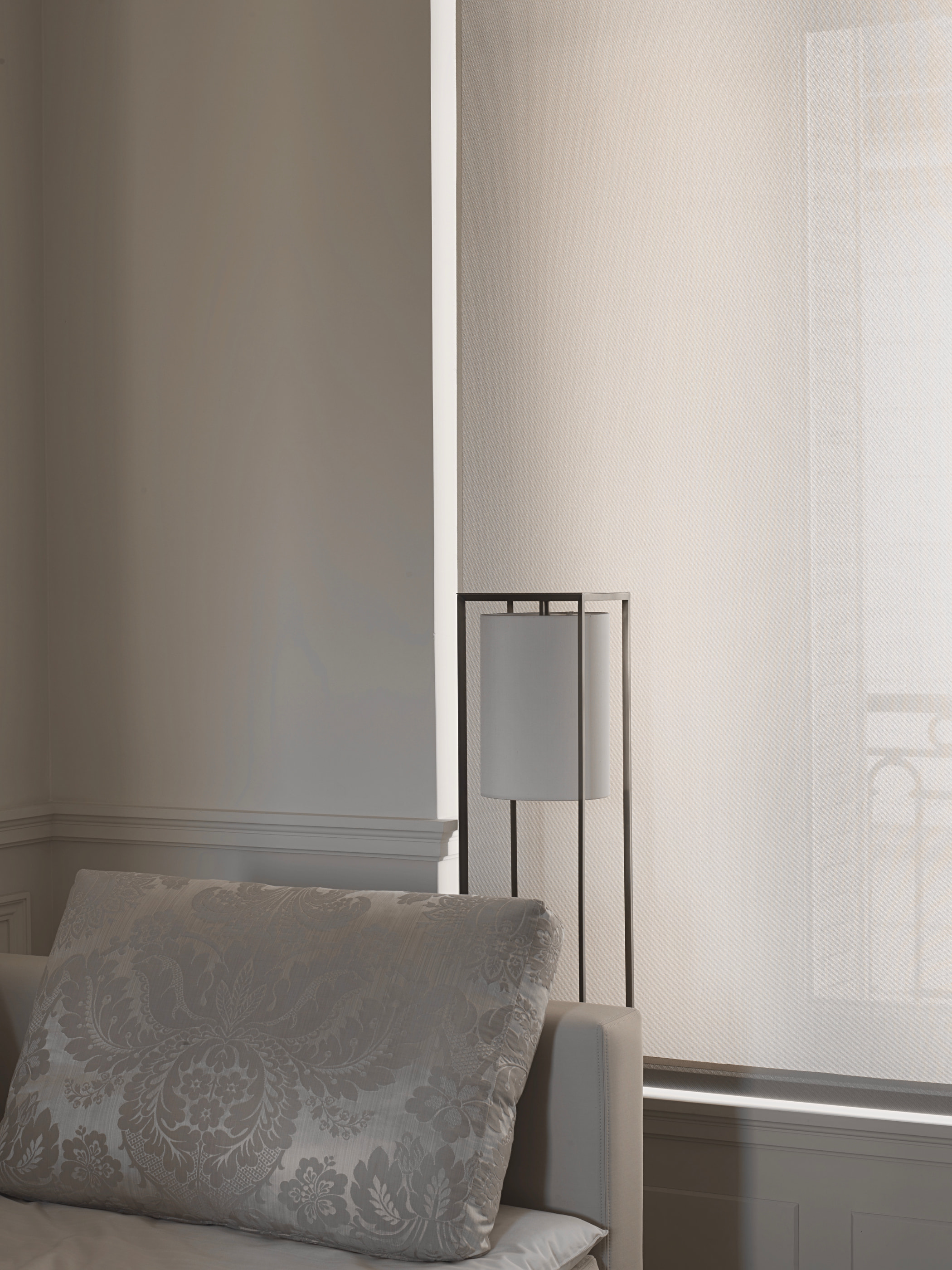 VH Penthouse by Guillaume Alan — bedroom corner, upholstered bench and wall sconce, apartment in Paris
